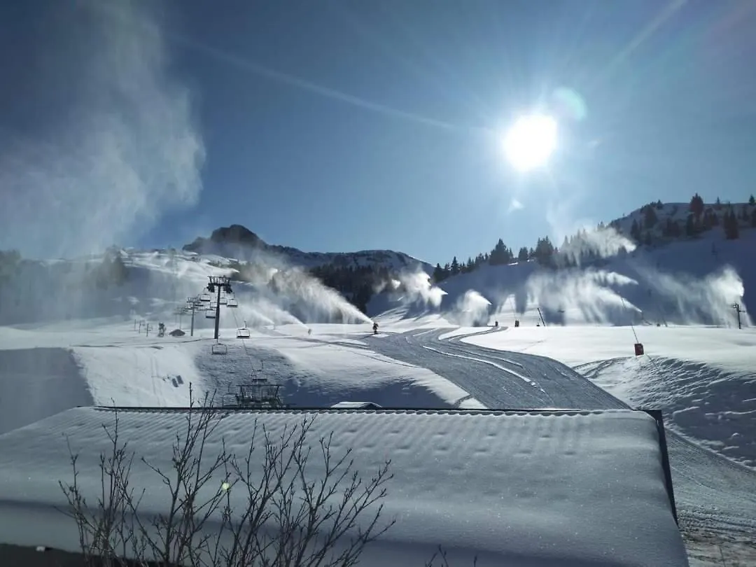 Votre studio balnéo bien-être à la montagne Thollon-les-Mémises 0*,